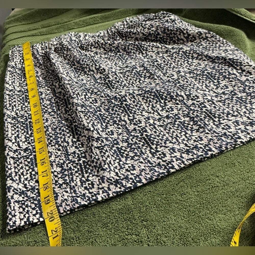 Ann Taylor NWT Skirt - Picture 7 of 8